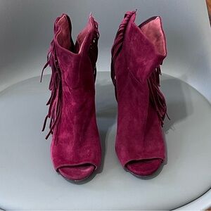 Vince Camuto Size 6 Fringe